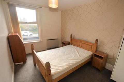 2 bedroom flat to rent, Herbert Street, Stretford, M32