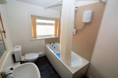 2 bedroom flat to rent, Herbert Street, Stretford, M32