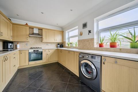 4 bedroom detached bungalow for sale, Beech Avenue, Enfield