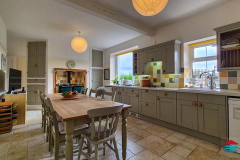 3 bedroom semi-detached house for sale, Yr Ala Road, Pwllheli, LL53