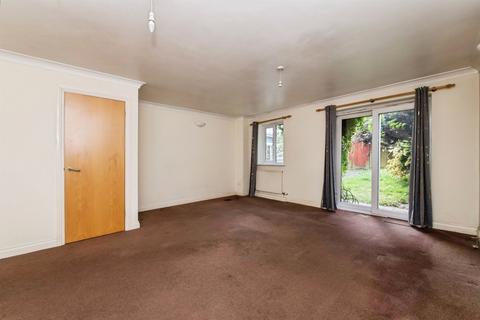 3 bedroom terraced house for sale, Painters Court, Exeter