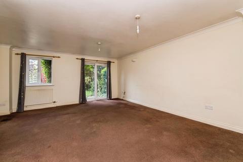 3 bedroom terraced house for sale, Painters Court, Exeter