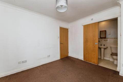 3 bedroom terraced house for sale, Painters Court, Exeter