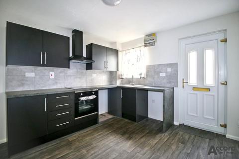 2 bedroom terraced house to rent, Cockerell Close, Basildon, SS13
