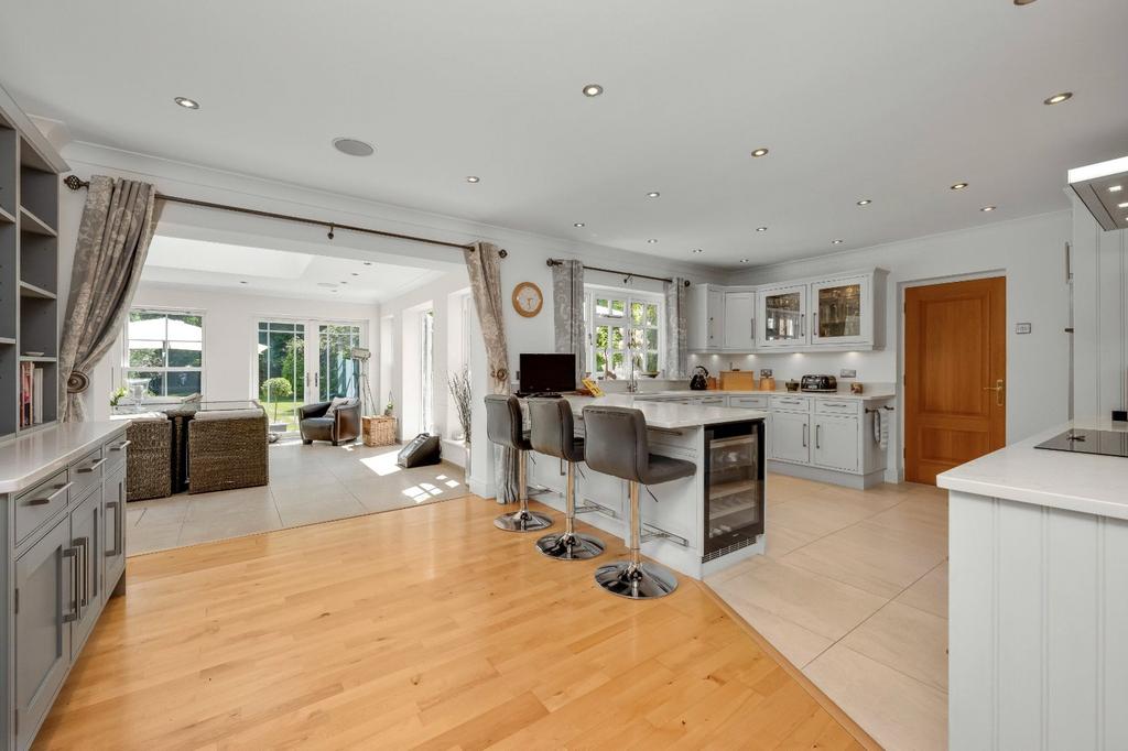 Kitchen/Breakfast