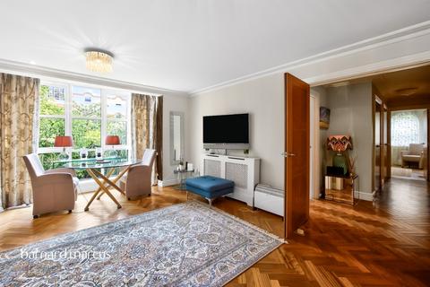 Oriel Drive, Barnes, London