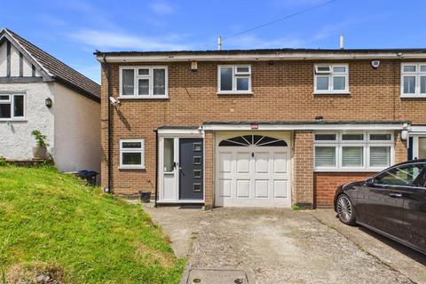 Portnalls Road, Coulsdon CR5