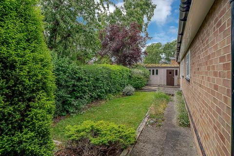 3 bedroom detached bungalow for sale, Castledine Avenue, Loughborough LE12