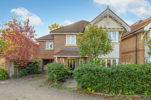 5 bedroom detached house for sale, Daisy Close, London, NW9