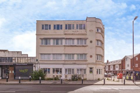 Flat - Milton Road, Southsea