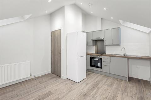 4 bedroom apartment to rent, Barking Road, London, London