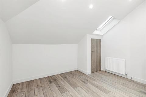 4 bedroom apartment to rent, Barking Road, London, London