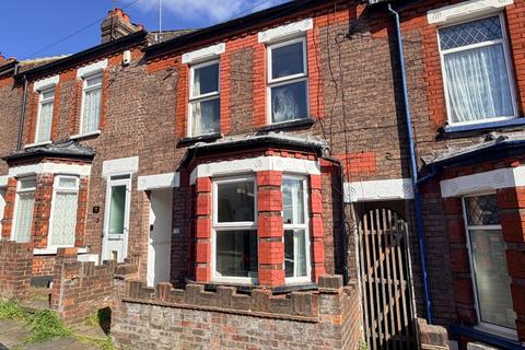 Studio to rent, Rm 3, Talbot Road, Luton, Bedfordshire, LU2 7RW