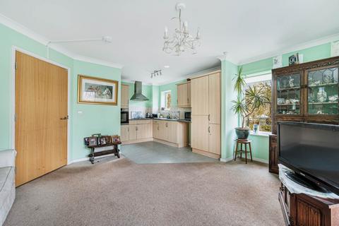 2 bedroom retirement property for sale, Greenrod Place, Clayponds Lane, Brentford