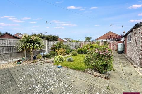 2 bedroom detached bungalow for sale, Russell Drive, Prestatyn, Denbighshire LL19 7YS
