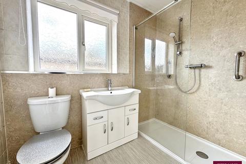 2 bedroom detached bungalow for sale, Russell Drive, Prestatyn, Denbighshire LL19 7YS