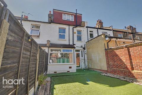 3 bedroom terraced house for sale, Kingston Road, Ilford