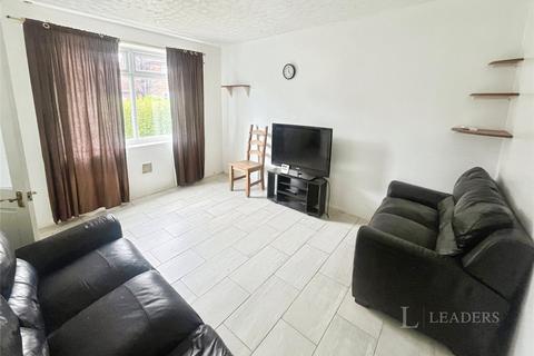 2 bedroom semi-detached house to rent, Castlemere Road, M9