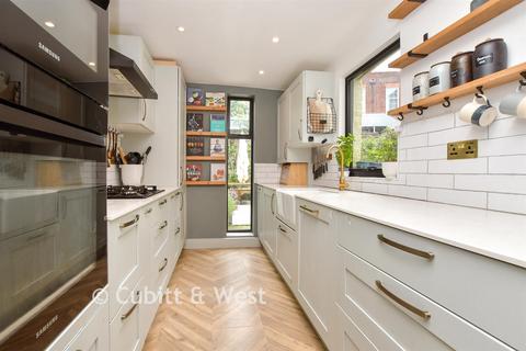 2 bedroom terraced house for sale, Warwick Road, Sutton SM1