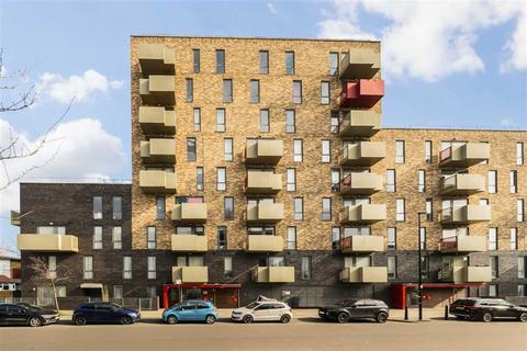 White Horse Lane, London E1