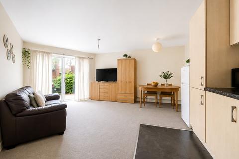 2 bedroom apartment for sale, Medhurst Drive, Bromley, Kent