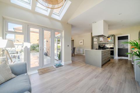 5 bedroom house for sale, Baker Oats Drive, Farnham, GU10