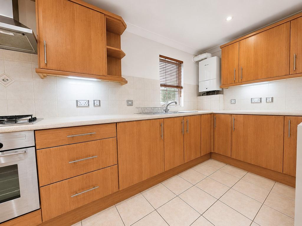 Apartment in Southampton, Hollybrook - View 3