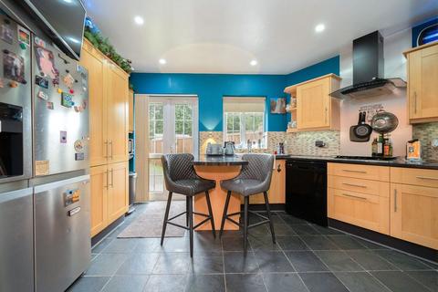3 bedroom semi-detached house for sale, Chequers Orchard, Iver SL0