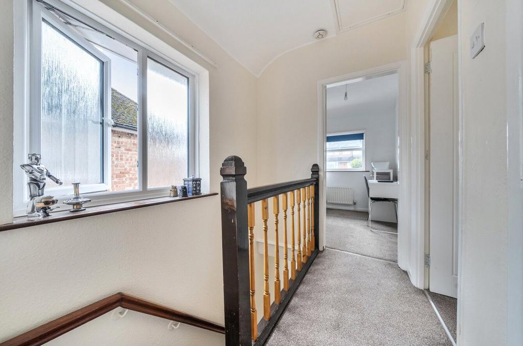 Thirlmere Avenue, Tilehurst, Reading, RG30 - Więcej