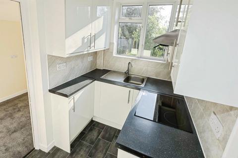3 bedroom semi-detached house for sale, Jeremy Grove, Solihull