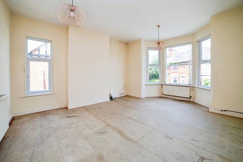 3 bedroom flat for sale, The Haven, Nottingham NG16