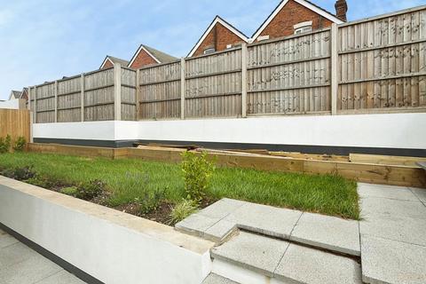 undefined, High Howe Lane, Bournemouth BH11