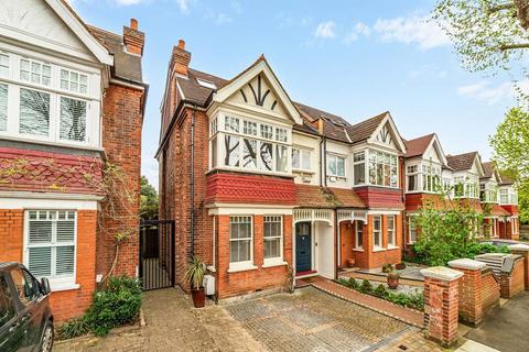 Lyncroft Gardens, Ealing