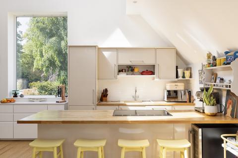 4 bedroom detached house for sale, Kidbrooke Gardens, Blackheath SE3