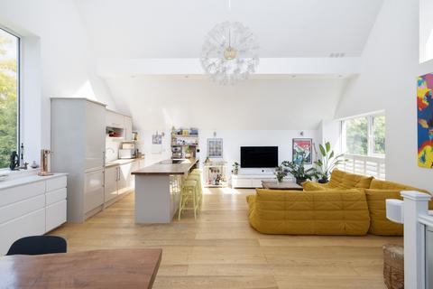 4 bedroom detached house for sale, Kidbrooke Gardens, Blackheath SE3
