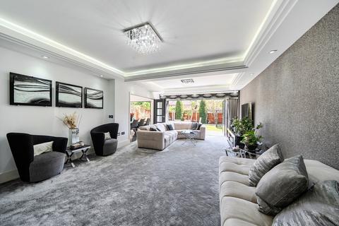 5 bedroom detached house for sale, Julius Caesar Way, Stanmore