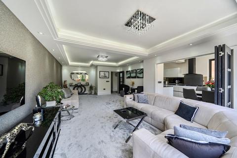 5 bedroom detached house for sale, Julius Caesar Way, Stanmore