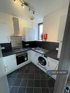 2 bedroom flat to rent, Blackness Road, Dundee, DD2