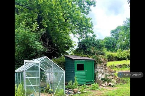 3 bedroom detached house to rent, Bosvathick Drive, Constantine, Falmouth, TR11