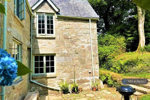 3 bedroom detached house to rent, Bosvathick Drive, Constantine, Falmouth, TR11
