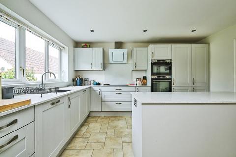 4 bedroom detached house for sale, Maffit Road, Peterborough PE5