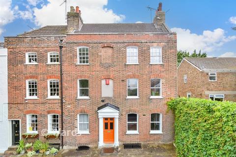 5 bedroom end of terrace house for sale, Prospect Row, Gillingham ME7