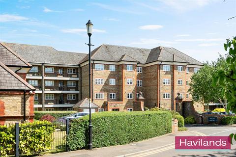 Newsholme Drive, London