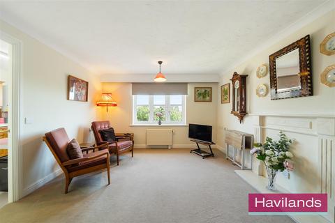 2 bedroom apartment for sale, Newsholme Drive, London