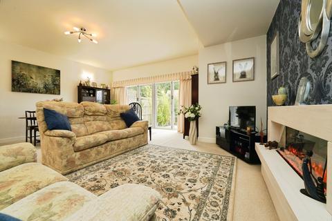 4 bedroom bungalow for sale, Station Road, Blackminster, Evesham, Worcestershire, WR11