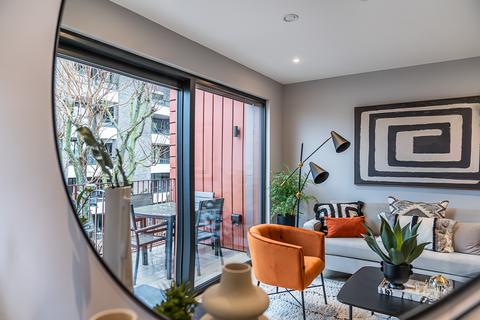 2 bedroom flat for sale, Print Makers, Crimscott Street, London, SE1