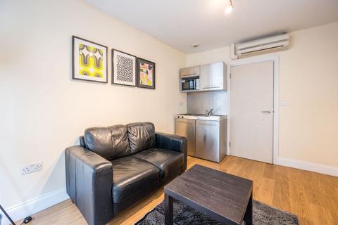 1 bedroom flat to rent, Bishopsgate, City, London, EC2N