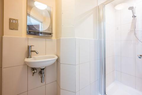 1 bedroom flat to rent, Bishopsgate, City, London, EC2N