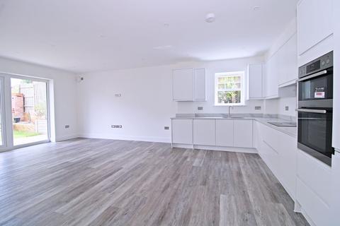 undefined, Kemerton Road, Beckenham, BR3