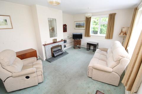 2 bedroom detached bungalow for sale, Gwendoline Drive, Leicester LE8